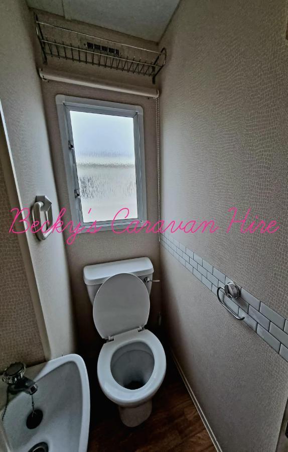 Becky'S Caravan At Marton Mere แบล็คพูล ภายนอก รูปภาพ